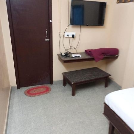 Sri Ambika Lodge Rajapalaiyam Esterno foto