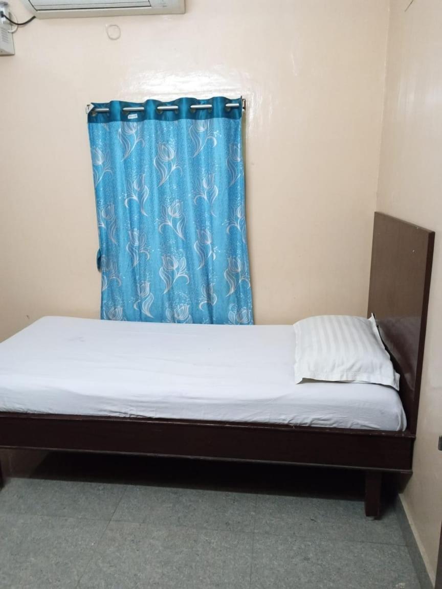 Sri Ambika Lodge Rajapalaiyam Esterno foto