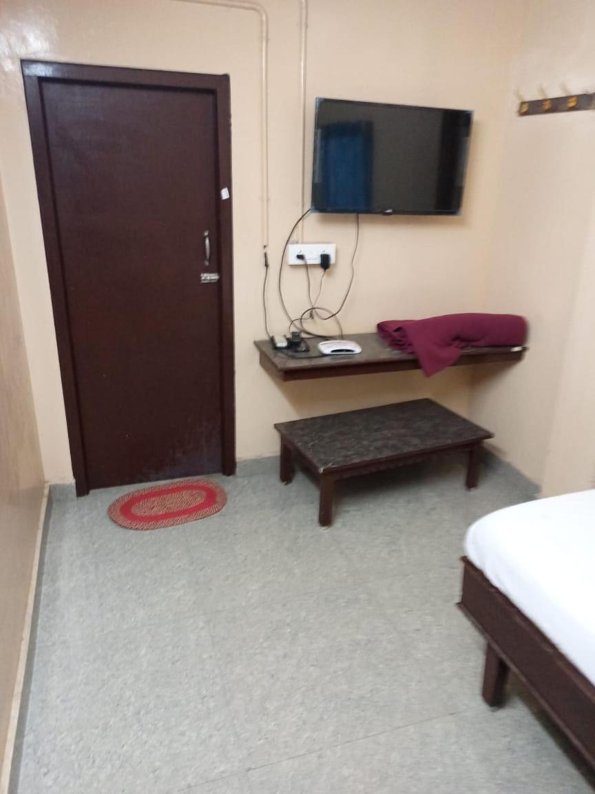 Sri Ambika Lodge Rajapalaiyam Esterno foto